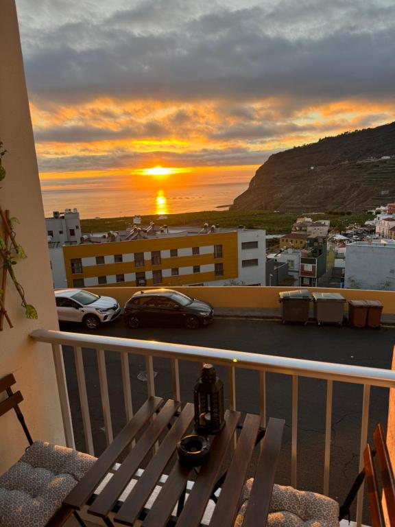 Juanita Flat, Tazacorte