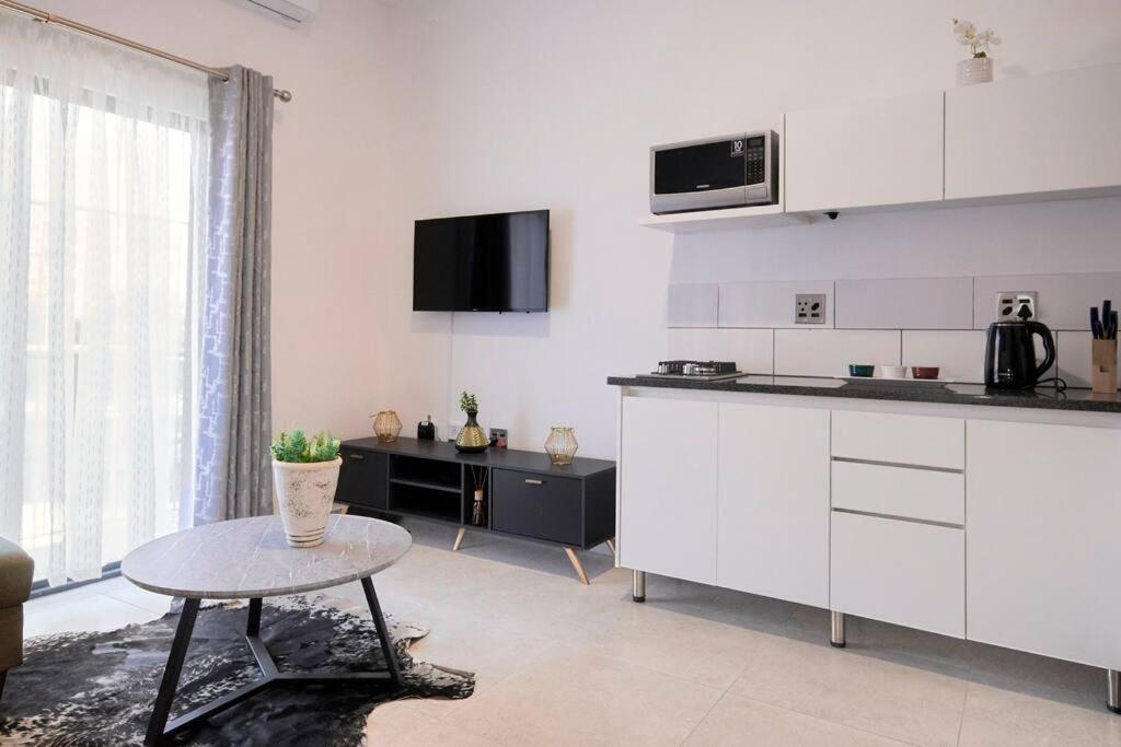 The Base Apartment II, Johannesburg