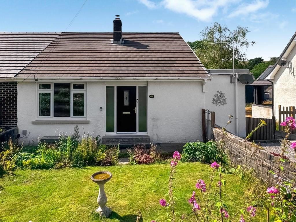 Ty Cwtch, Seven Sisters