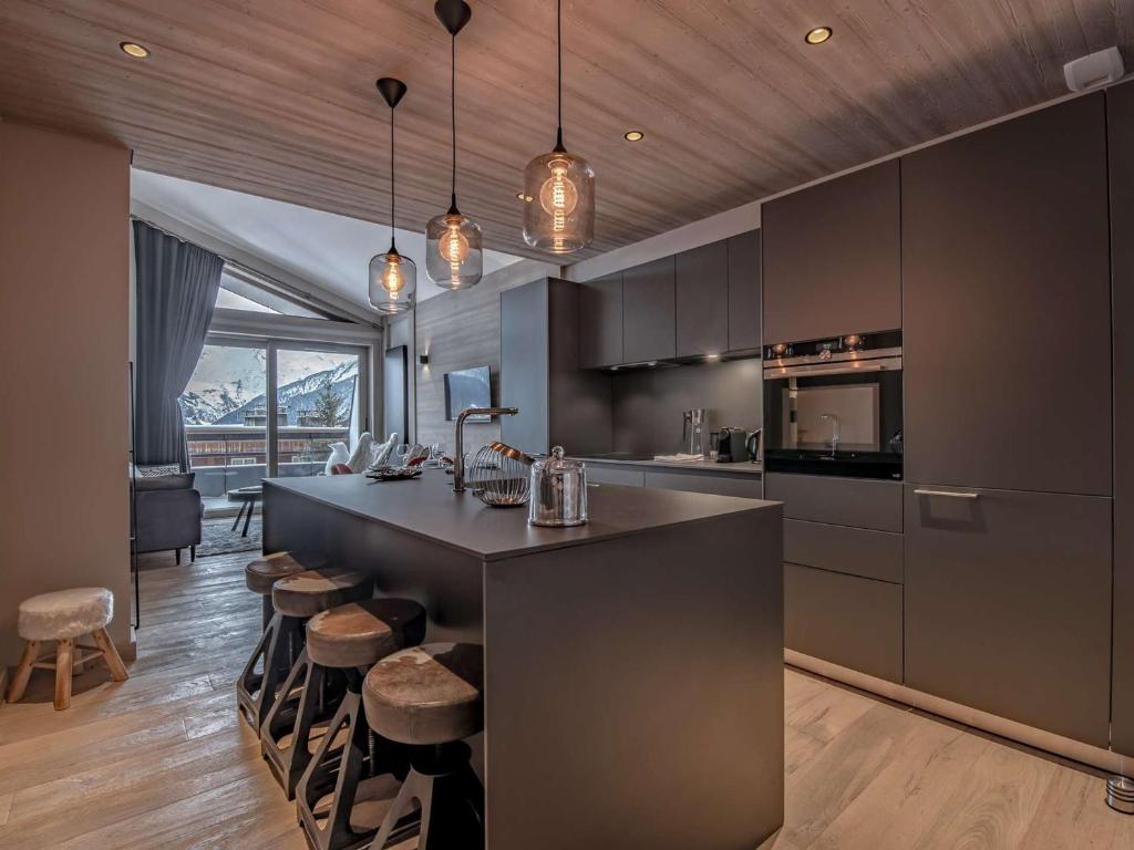 Courchevel 1550 - 5 pers, centre, parking, Wi-Fi - FR-1-631-199 - 4