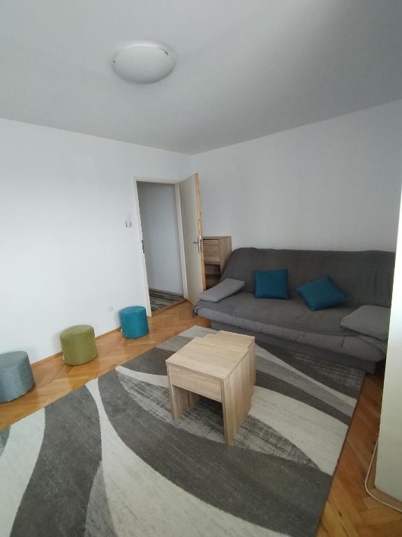 Stan Sretenović - 2