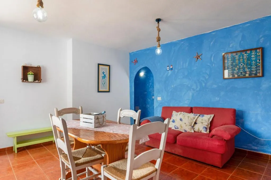La Caletilla La Graciosa，位于塞博河畔卡莱塔的酒店