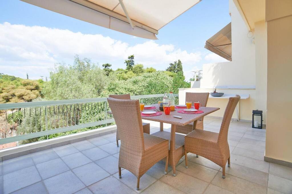 Pristine penthouse with a spacious balcony view, Athen