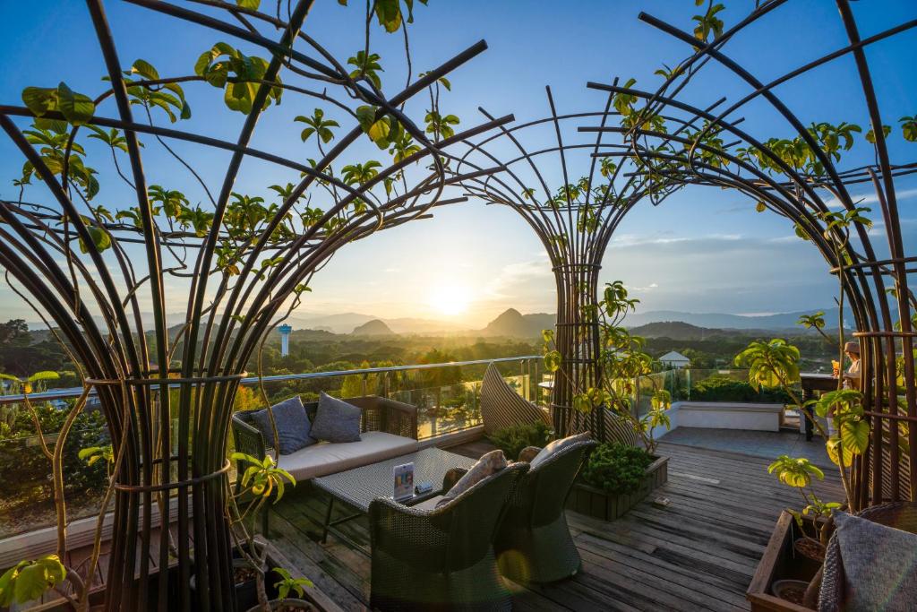 The Riverie by Katathani