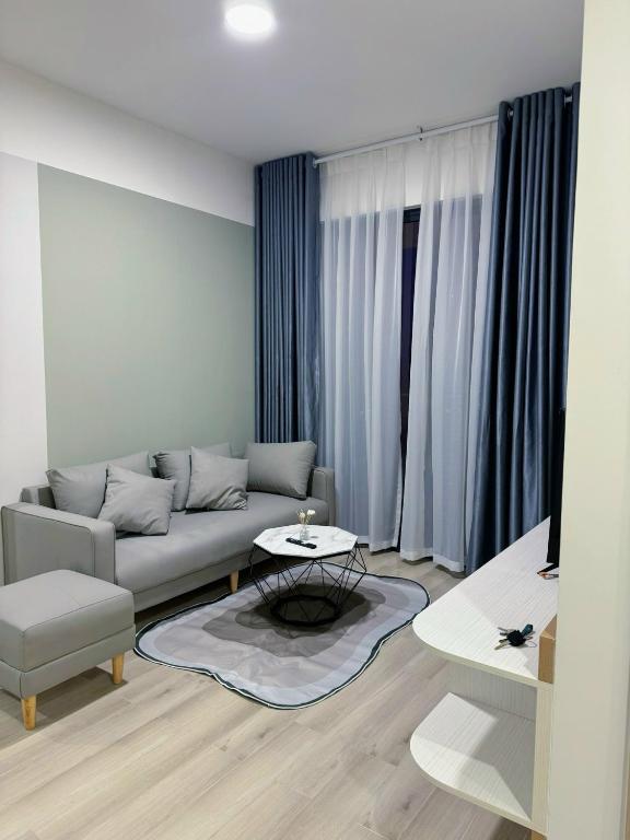 Qinie home, Gò Công