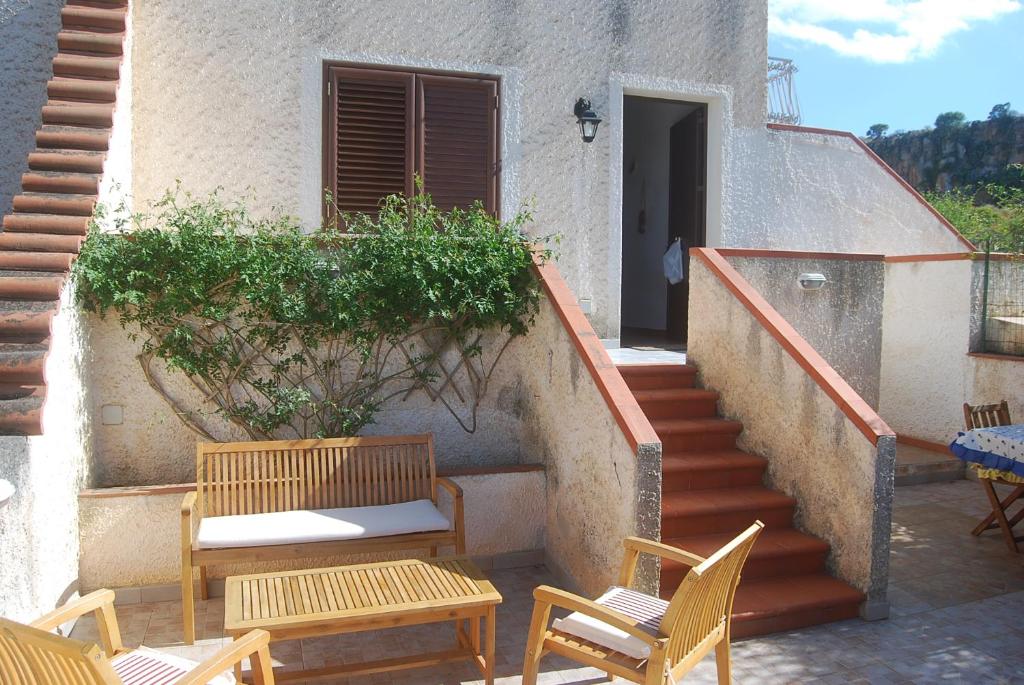 Villetta con giardino - 2