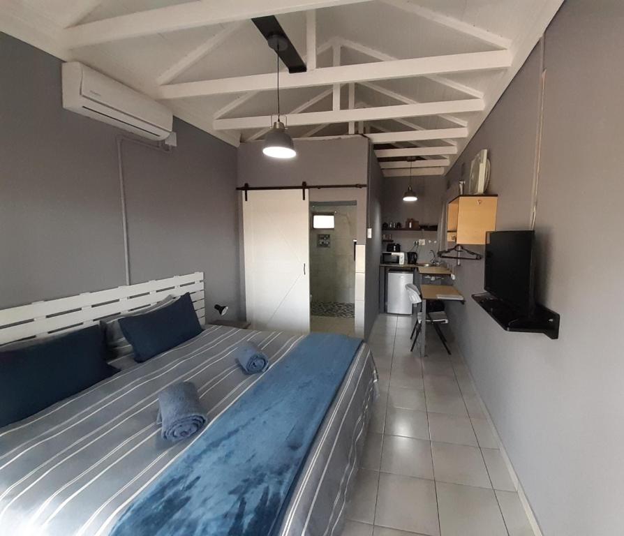 Honeysuckle Manor, Richards Bay