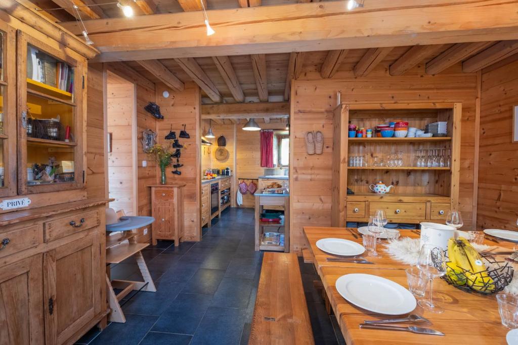 Chalet L'Orcières, Spa Privé et Charme Montagnard - 4