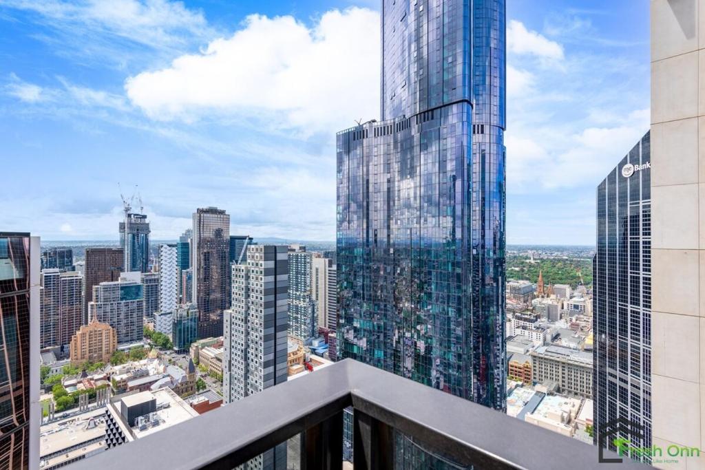 Pleasant Terrace 3br2bacity Viewbig Balcony Pool, Melbourne