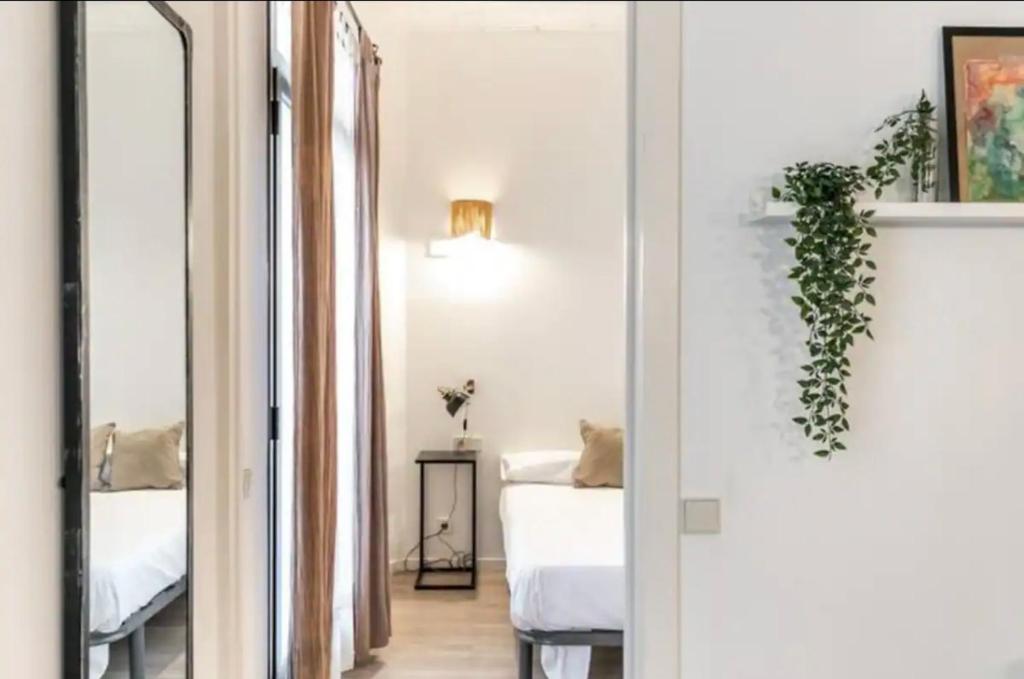 Stylish apartment in Plaça Espanya - 4