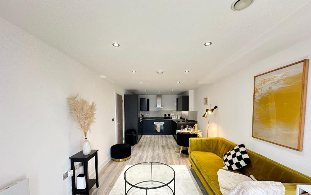 Luton Airport Area Apartment, Luton