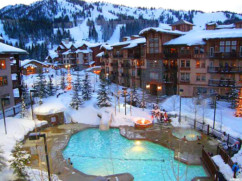 Wanderlust Suite, Brighton