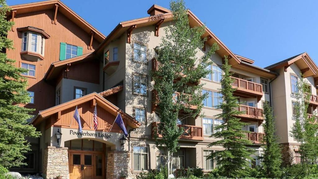 Powderhorn Suite, Solitude