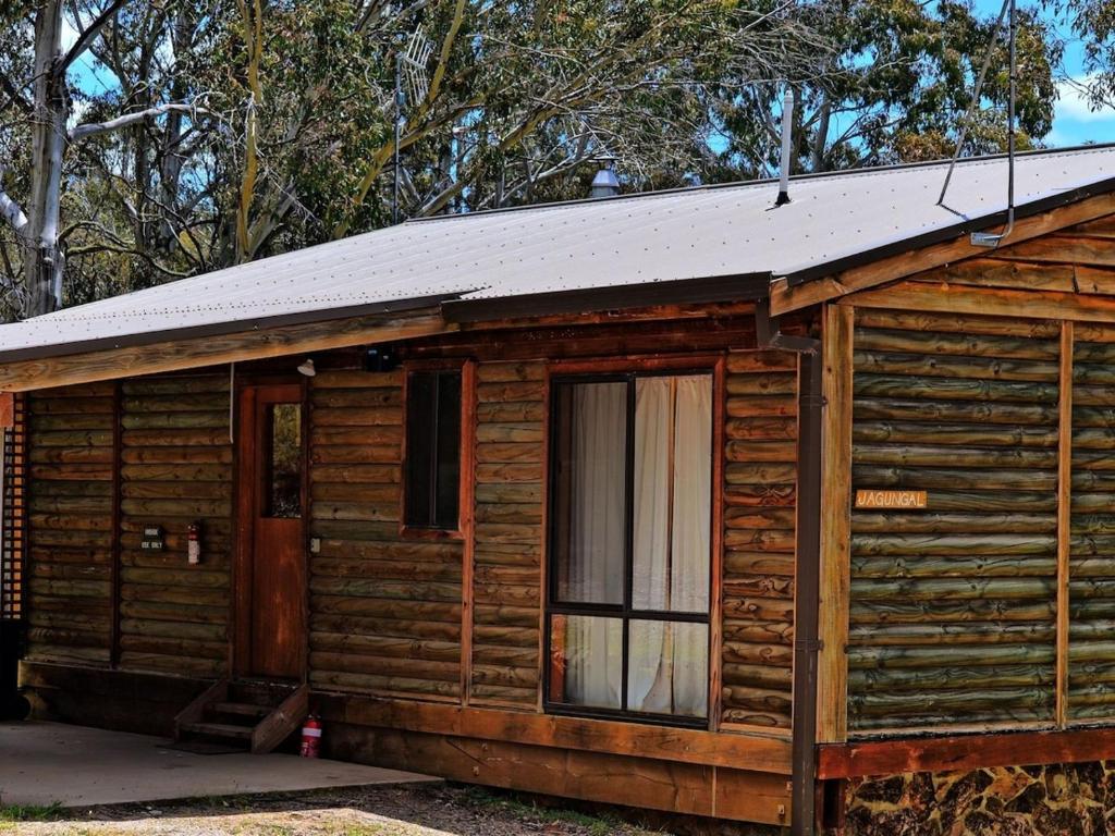 Cabin 2 - Snowy Accommodation, Adaminaby