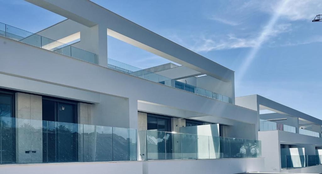 3065 Luxury apartment in the heart of Elviria - 2