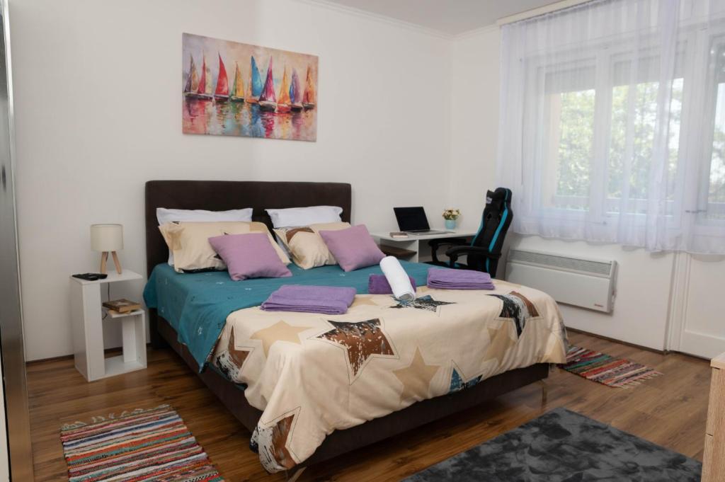 NadaHome - with fast WiFi and free parking, Sombor