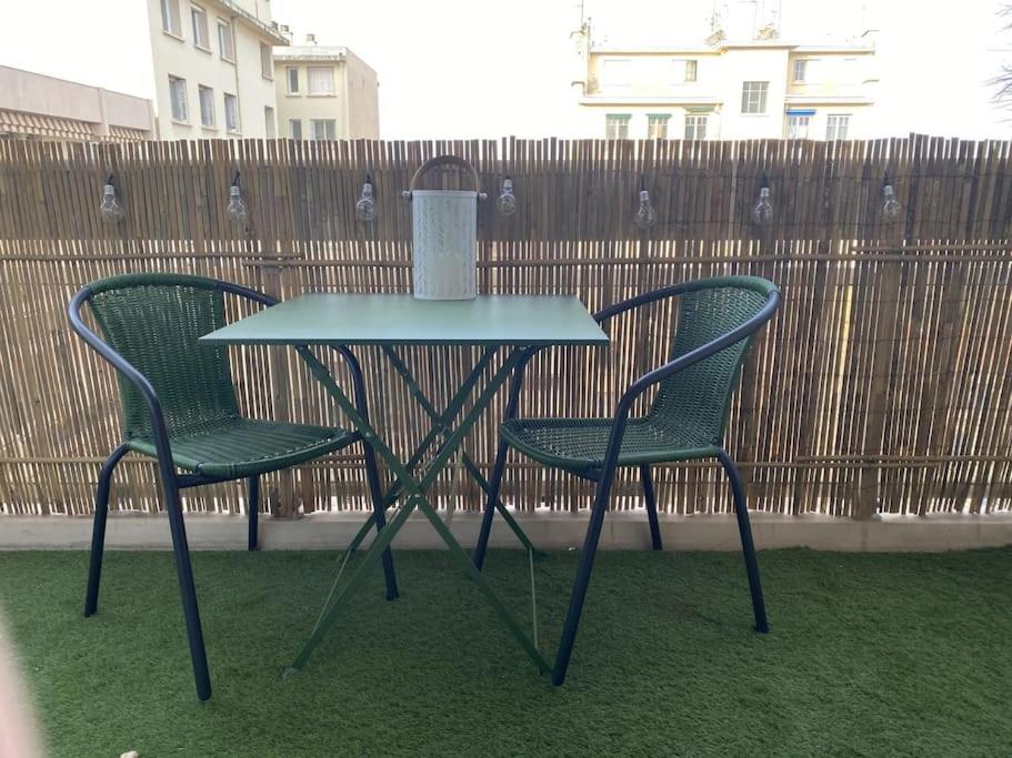 Studio lumineux avec balcon proche Tête d'Or - 5
