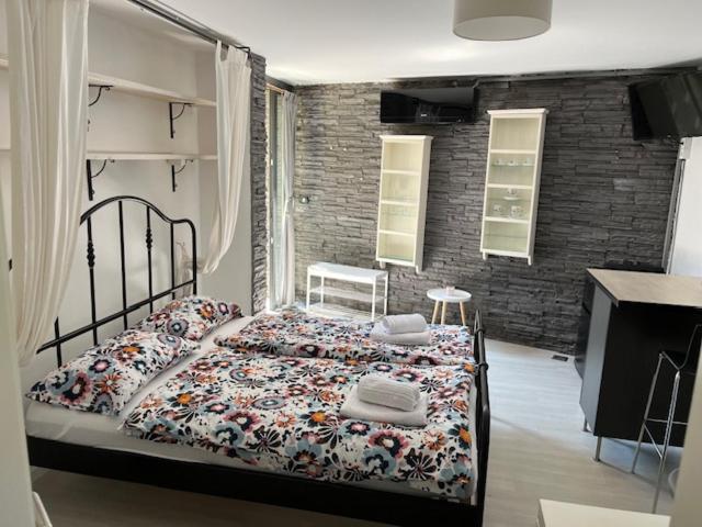 Studio M&M, Nova Gorica