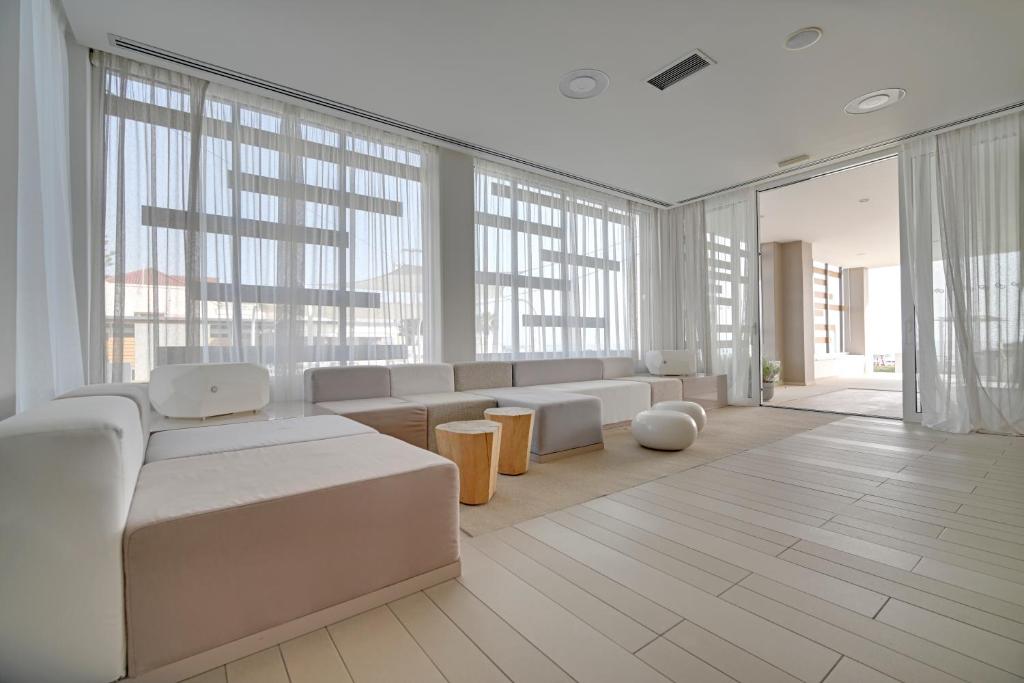 Lobby, SESA Boutique Hotel & Restaurant in Kanali (Zaloggo)