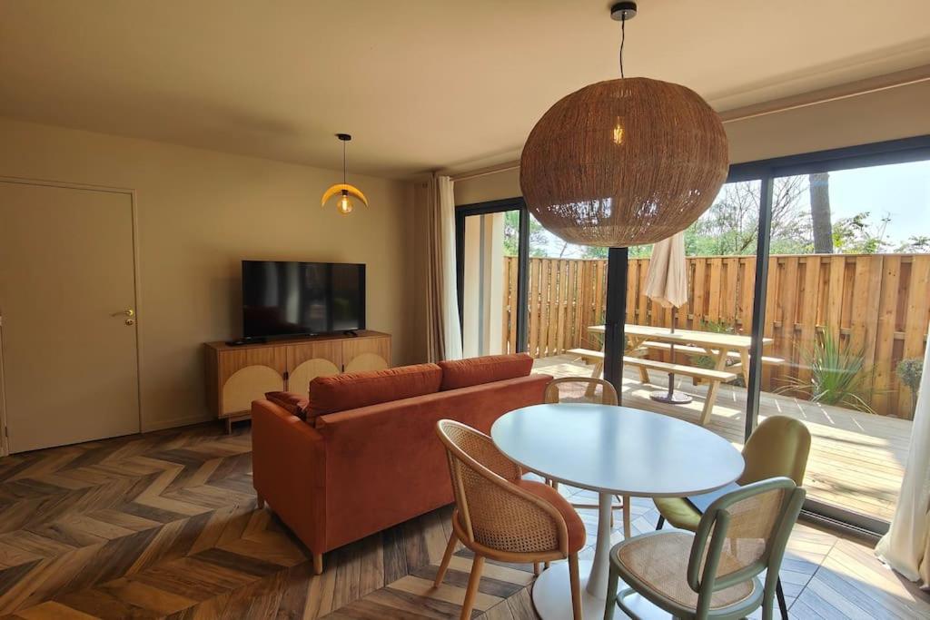 Appartement Jasmin Jacuzzi Piscine - 4