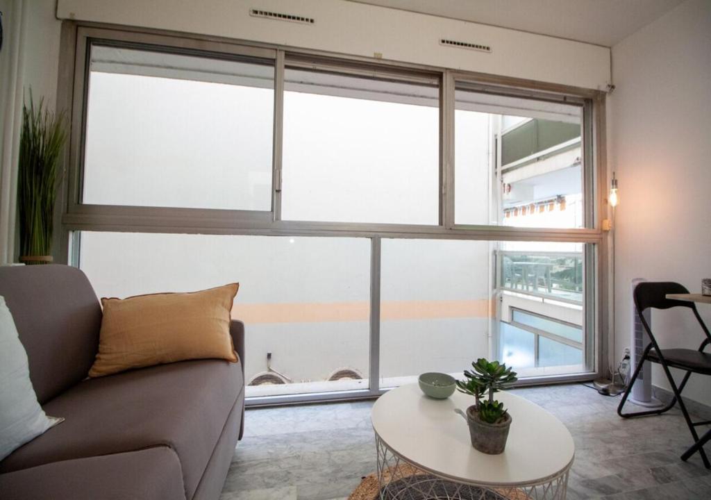 Stylish Studio with Pool 500 meters to the Beach - 5