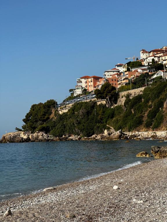 Appartements de Luxe Bord de Mer avec vue mer, terrasse et parking - 4