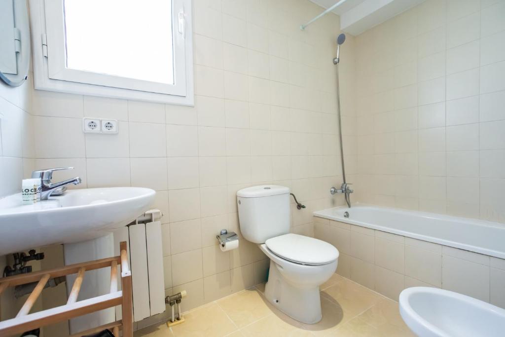 23PTBG1090 - Beautiful 2BR Apartment near Sants - 2