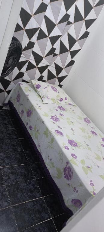 Maisa hostel, Barreiras