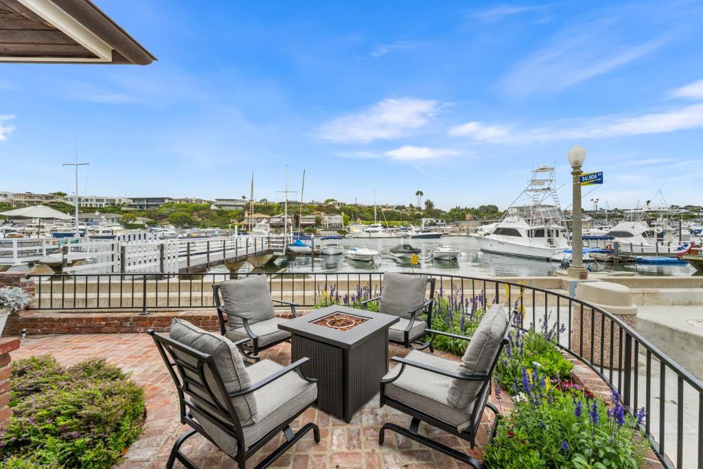 301 E Bayfront, Newport Beach