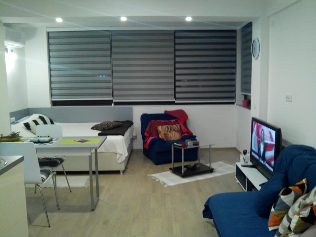 Dea's Studio Apartment - 2