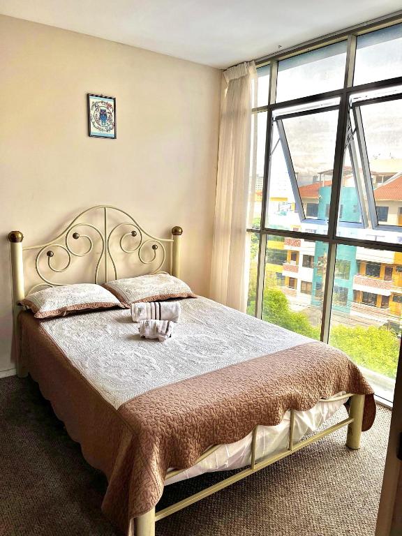 Acojedor Departamento de 3 dormitorios en Zona Norte - 4