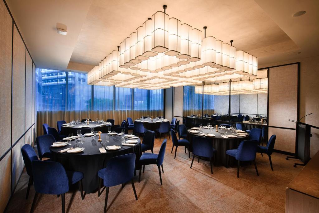 Sala de reuniões / Salões de baile