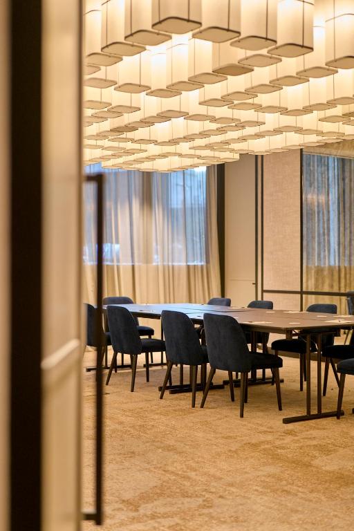 Sala de reuniões / Salões de baile