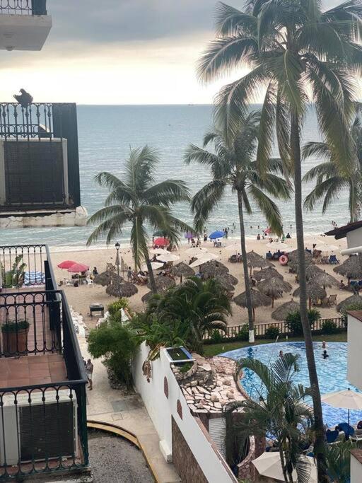 beach front one bed one bath fabulous views in zona roman - 2