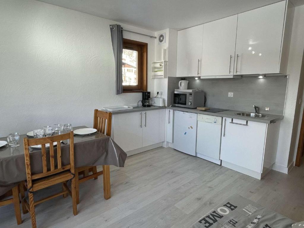 Appartement 2 pièces avec parking, près des pistes - 5 couchages - 4