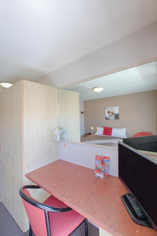 贝拉维斯特汽车旅馆 (Bella Vista Motel Lake Wanaka)