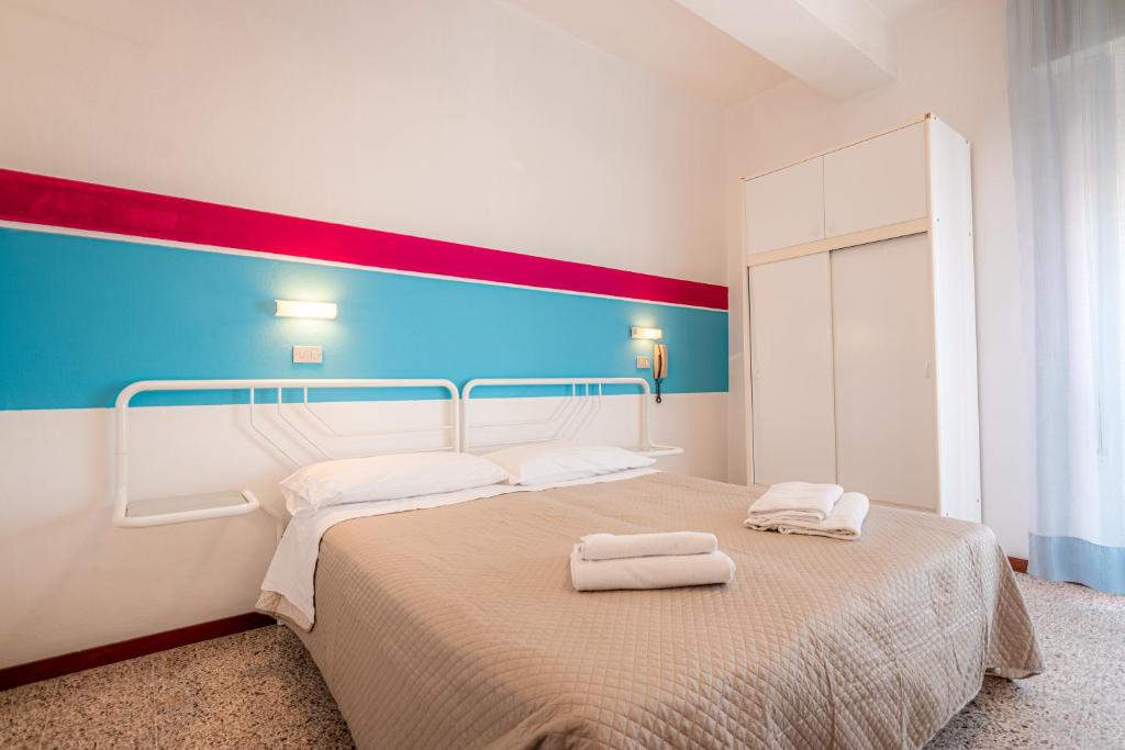 Hotel Serafini - 3