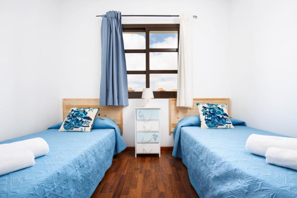 Villa - Sleeps 6 - Pool - Pets Ok - Parking - 5