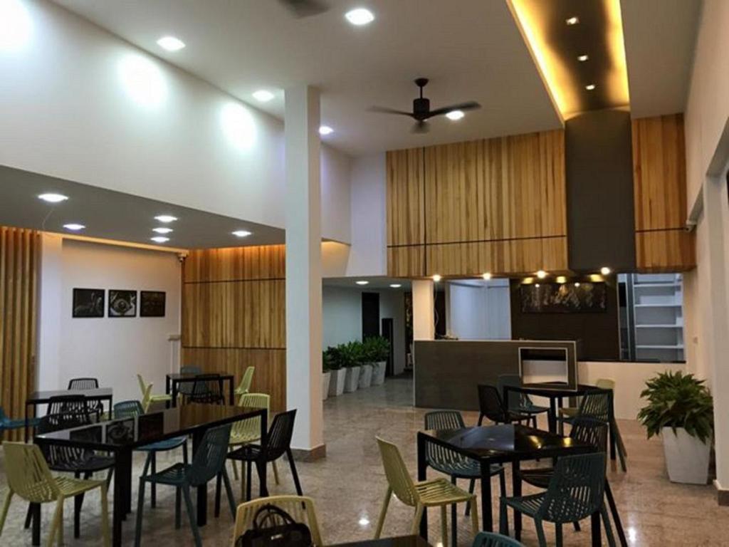 โรงแรมแอทสกล (@SAKON Hotel)