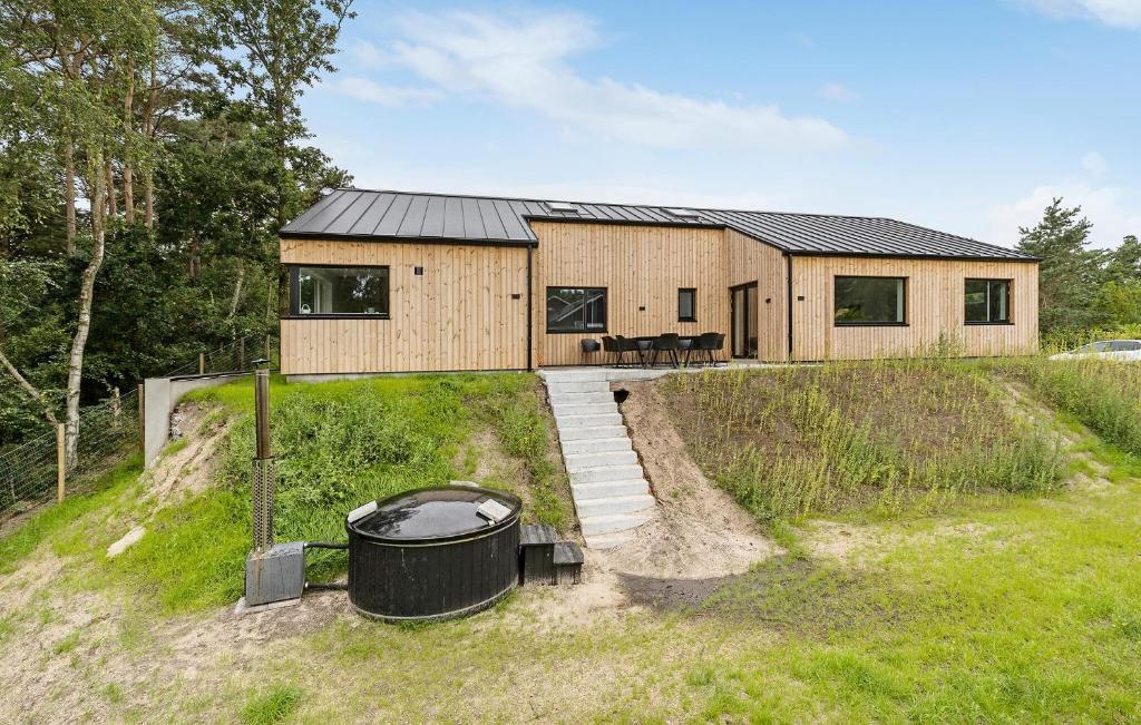 5 Bedroom Awesome Home In Ebeltoft, Ebeltoft