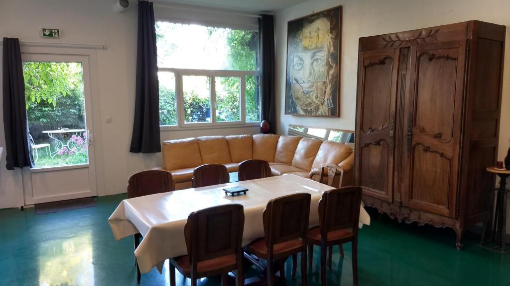 Logement spacieux et original proche gare au RDC - 5