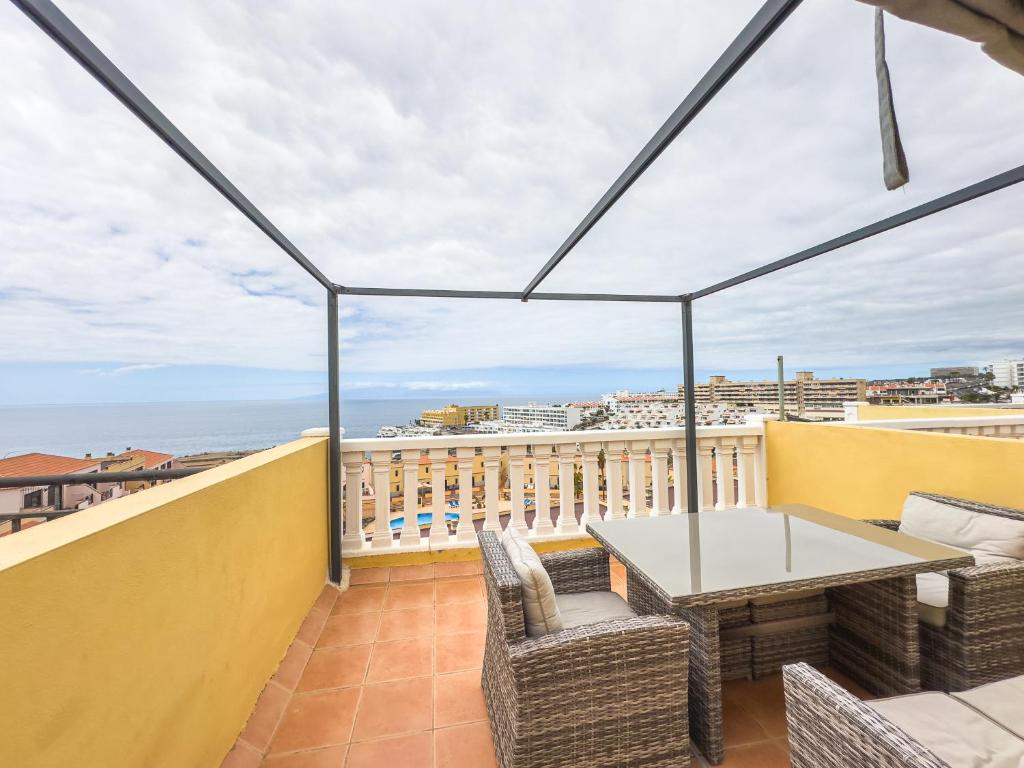 Ocean Front Teneriffa 2 Bedroom Penthouse Costa Adeje - 3