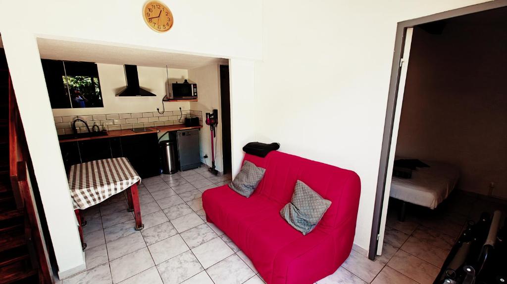 pavillon 45m2, 2 Chambres, 1 salon cuisine, 1sdb - 4
