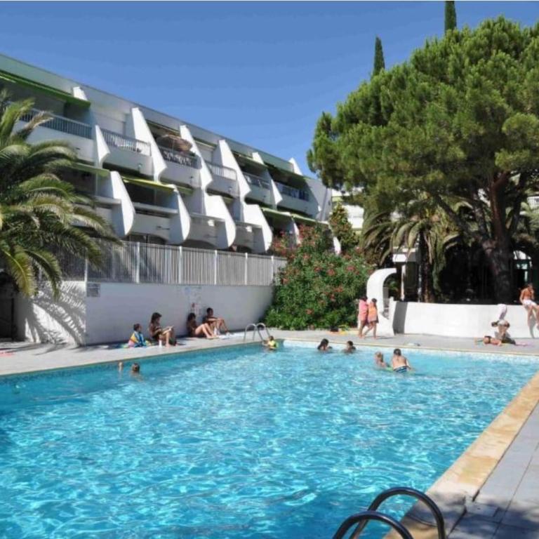 Charmant studio Climatisé avec Terrasse, Piscine et Parking dans le beau quartier du PONANT - 3