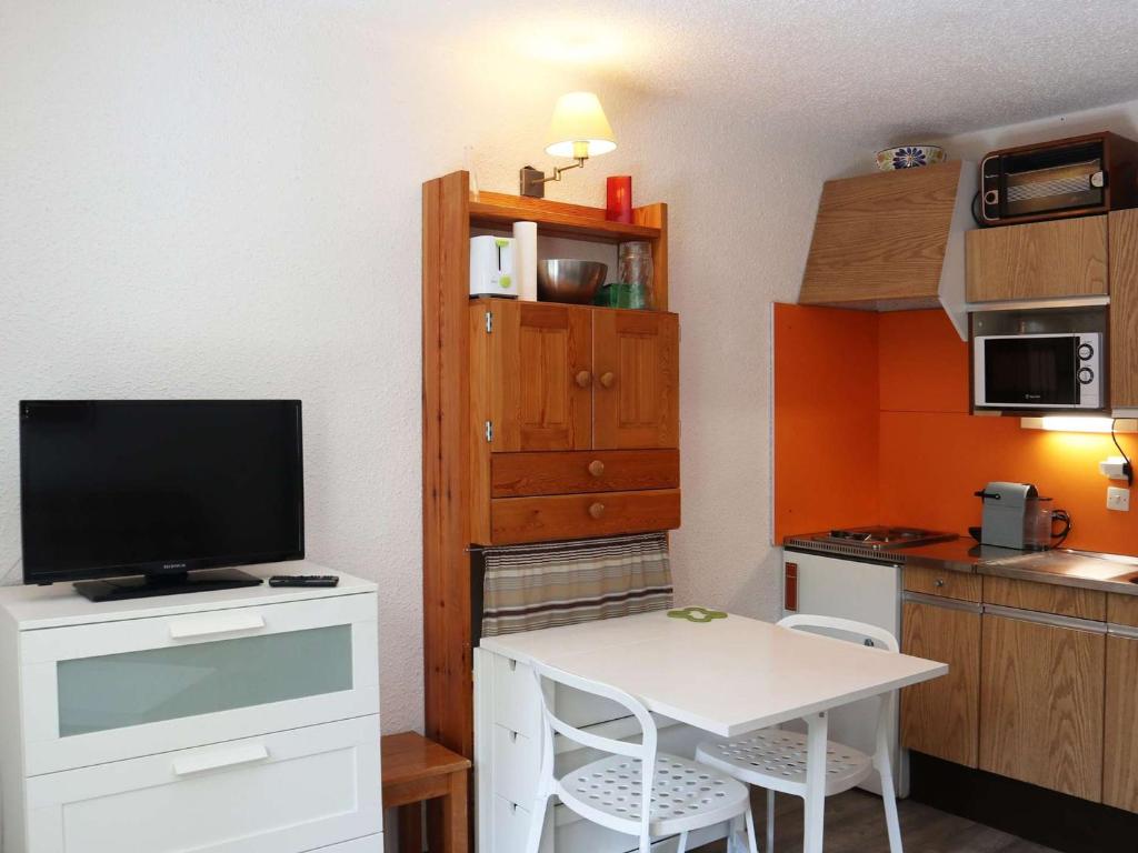 Studio cosy pour 4 pers, à 5 min des remontées, quartier calme, balcon, parking disponible - FR-1-322-634 - 3