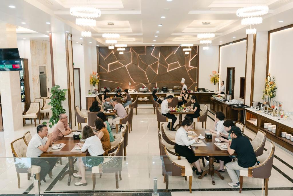 Khách Sạn Menrva