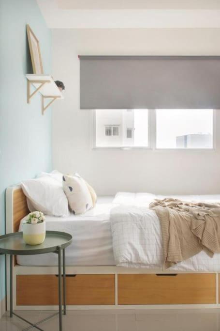 LRT access with Netflix, Wifi, Gym and Pool, Signature Park Grande, Jakarta