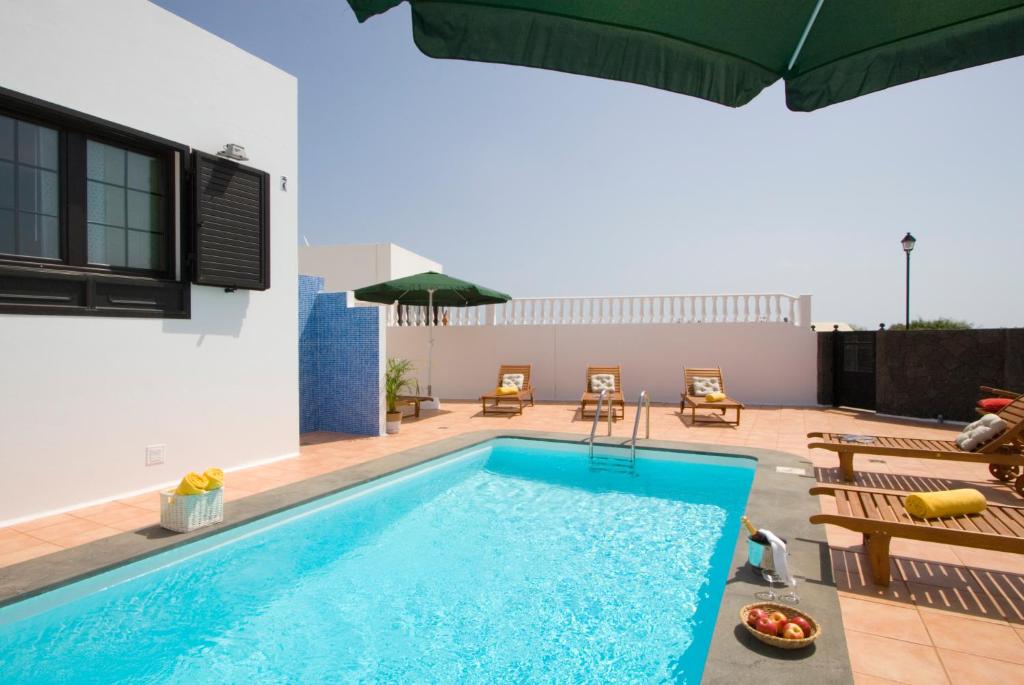 Grand Villa Famara Puerto del Carmen - 1