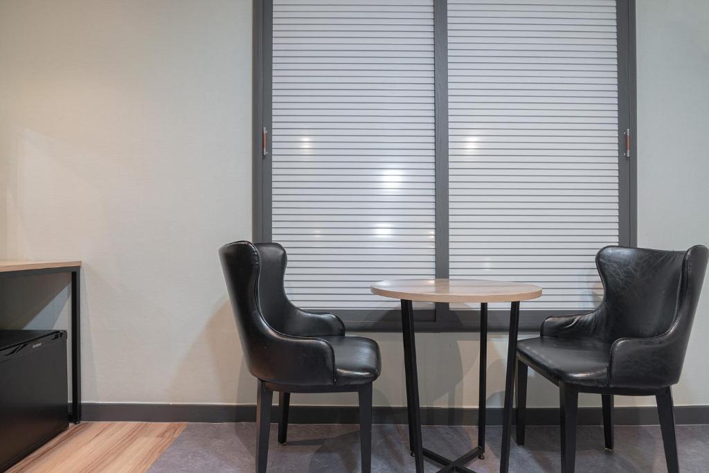 1. 커브 호텔 익산..