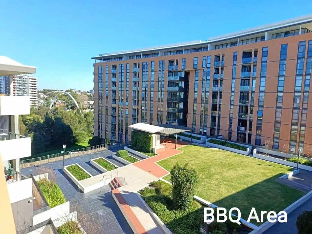 Luxury Condo 2Bedrooms near Olympic Park CBD，位于悉尼的酒店